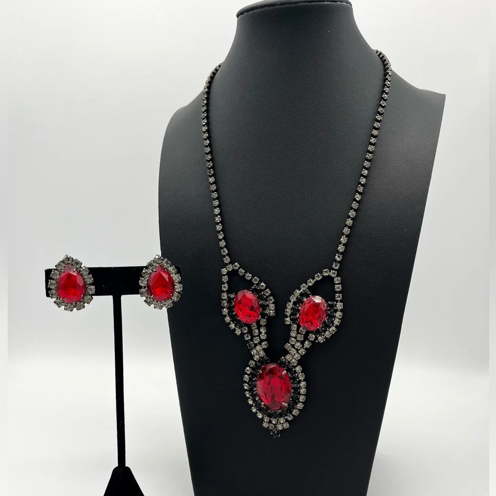Vintage 1960s Ruby & Onyx Rhinestone Demi-Parure | Juliana Style Tiered Necklace